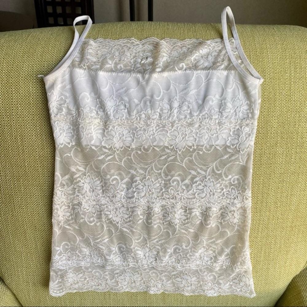 White Lace Tank Top with a Padding Space